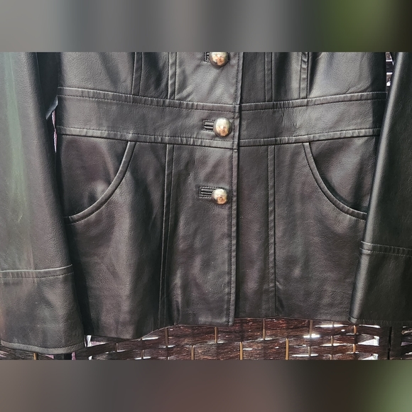NUAGE faux leather jacket - Picture 7 of 13